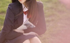 白祙女生手脚被绑TK的微博